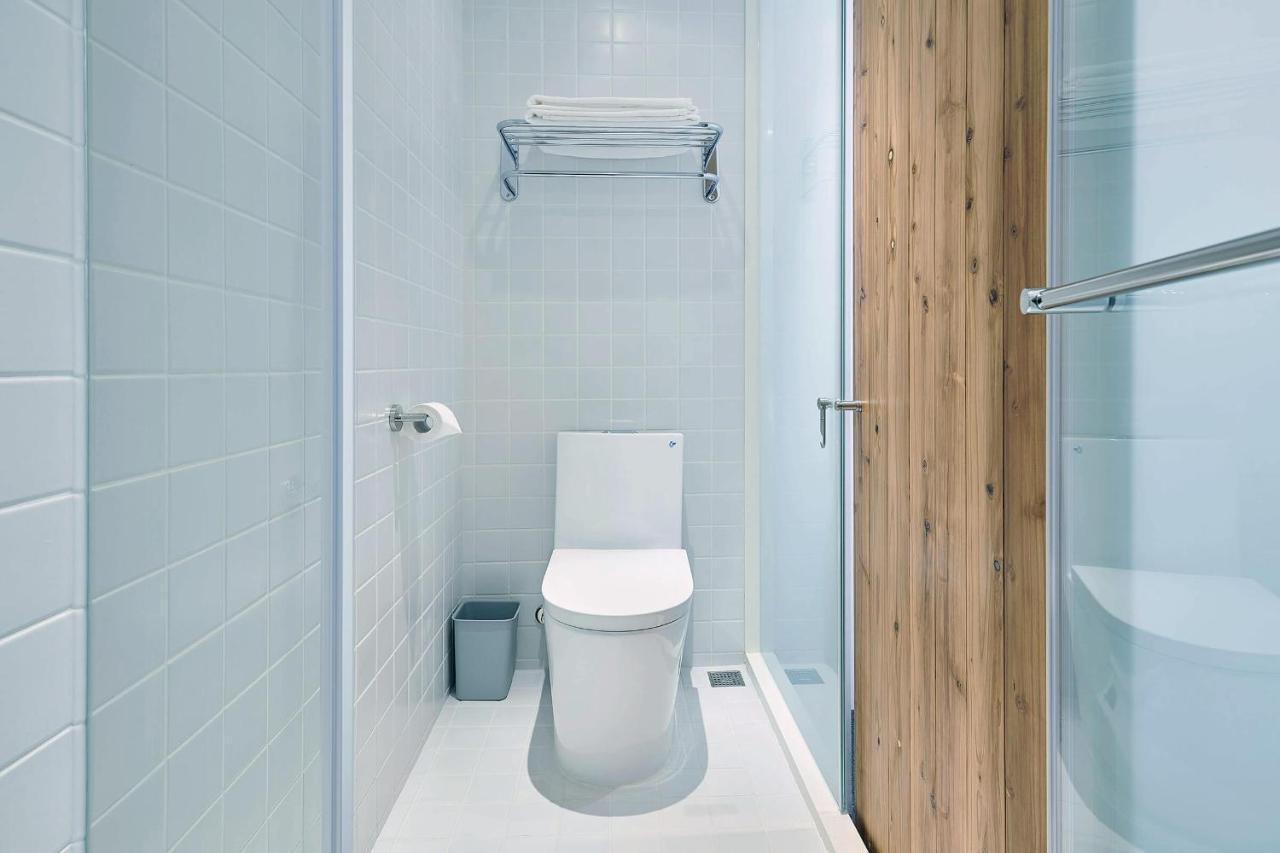 Star Hostel Taichung Parklane ภายนอก รูปภาพ